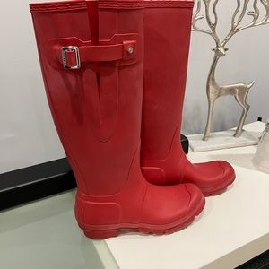 Hunter tall rain boot adjustable